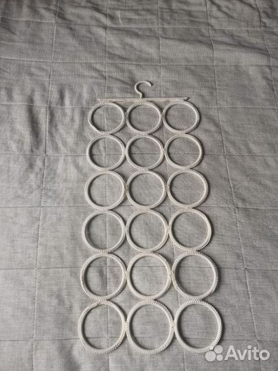 Вешалка для шарфов