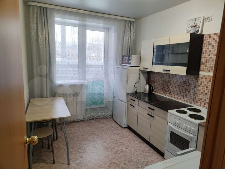 1-к. квартира, 30 м², 1/4 эт.