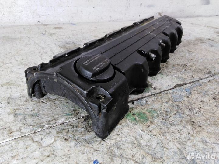 Крышка клапанная Мерседес