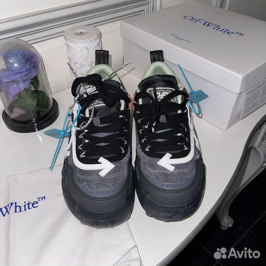 Кроссовки Off-White odsy-1000