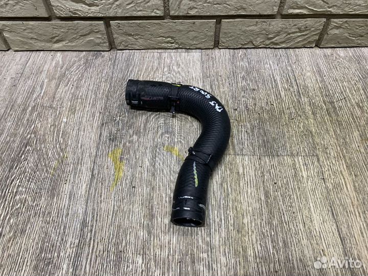 Mitsubishi Pajero Патрубок радиатора 2.5л TDI 4D56