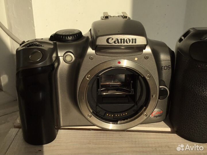 Canon EOS Kiss Digital; Canon EOS 40 D