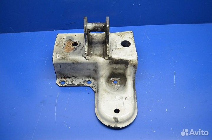 Кронштейны кабины / Подвеска / Замки, другое volvo