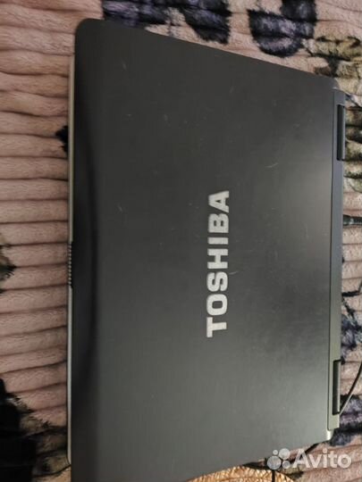 Ноутбук toshiba