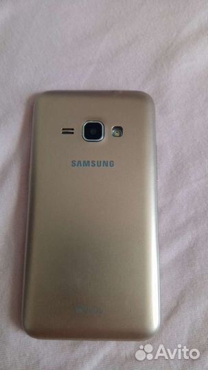 Телефон Samsung