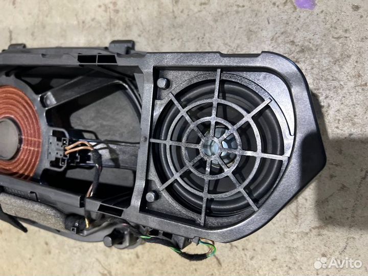 Сабвуфер Harman/Kardon Mercedes-Benz S-Class W221