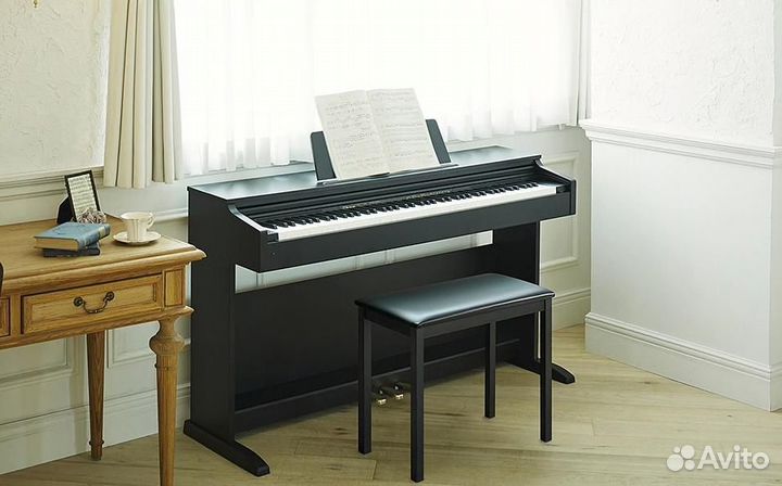 Цифровое пианино корпусное + аксессуар
