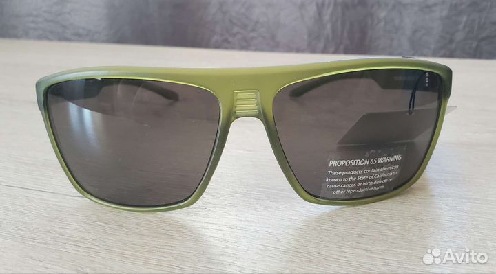 Очки солнцезащитные Champion, оригинал, новые