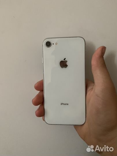 iPhone 8, 64 ГБ
