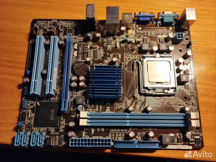 Материнская плата с процессором,кулер,оперативка