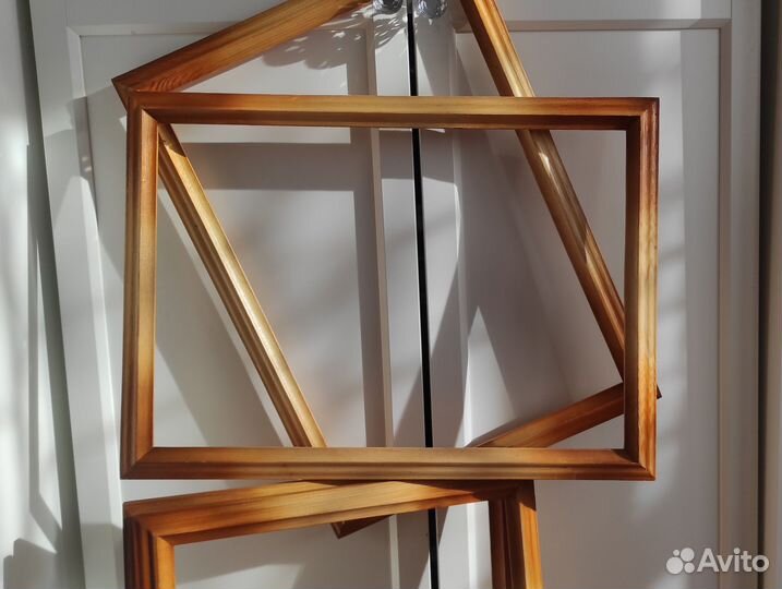 Деревянные рамки для картин