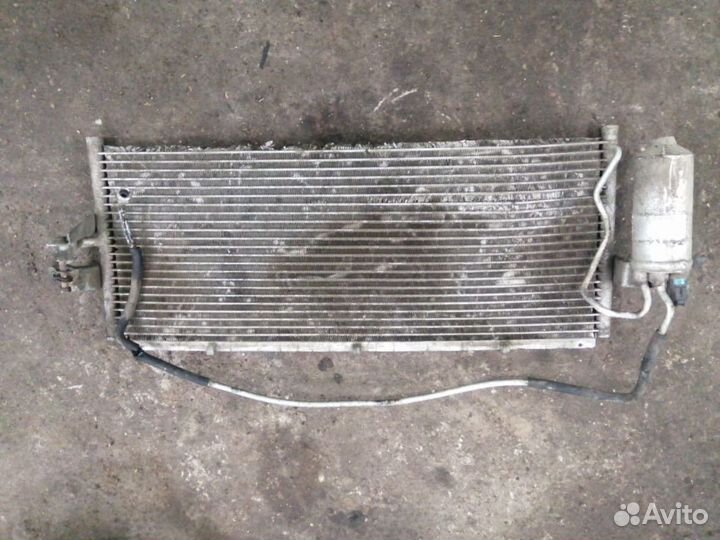 Радиатор охлаждения двигателя Nissan Almera N15