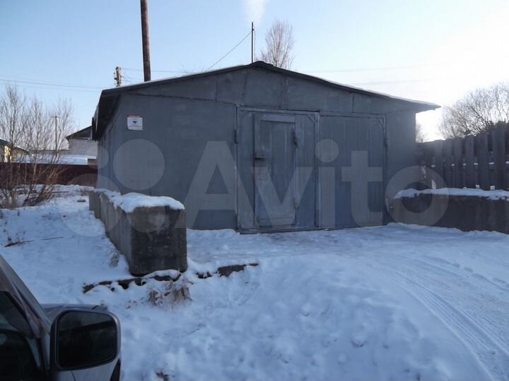 Гараж, > 30 м²