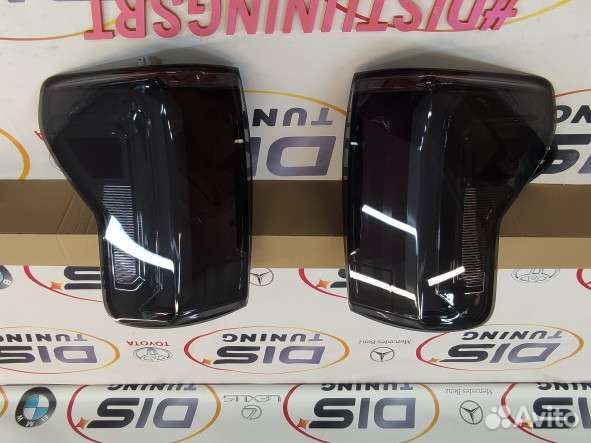 Стоп сигналы Toyota Tundra 2007-2013 дымчатые