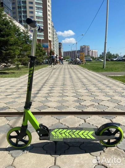 Самокат Scooter городской зеленый