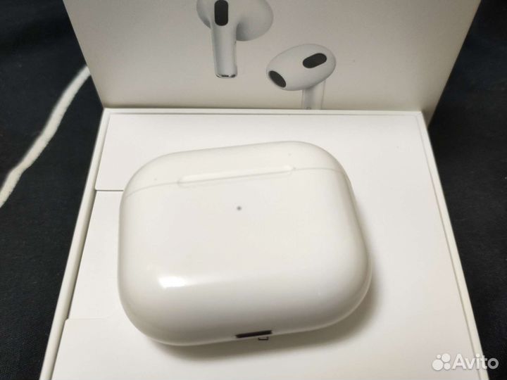 Зарядный кейс для airpods 3