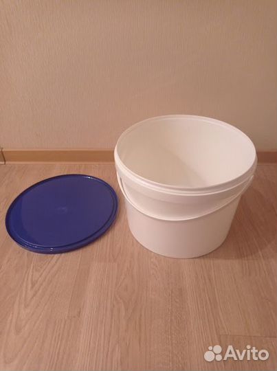 Ведро пластиковое с крышкой 10л