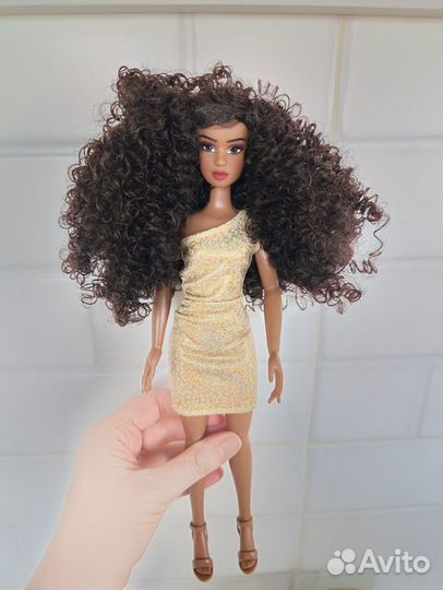 Барби Naturalistas Dayna