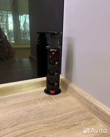 Кухня. Влагостойкая столешница