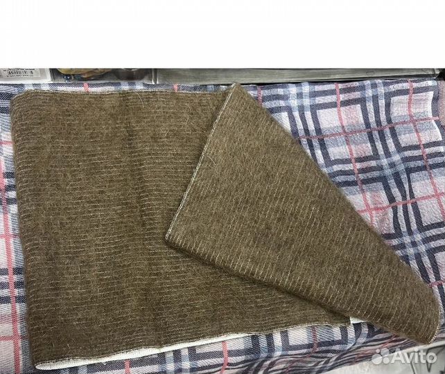 Пояс, содержащий шерсть верблюдовых