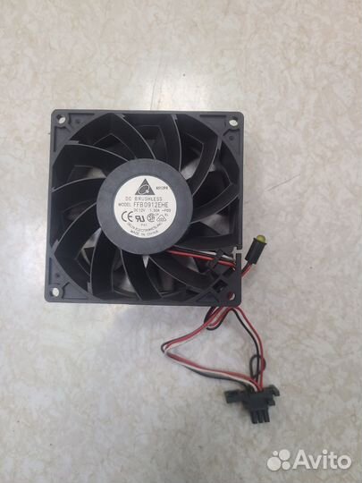 Вентилятор 92х92х38 мм 12 В