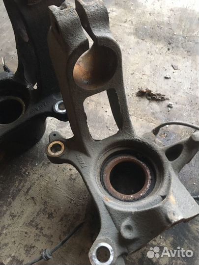 Поворотный кулак Пежо боксёр 3 290 кузов