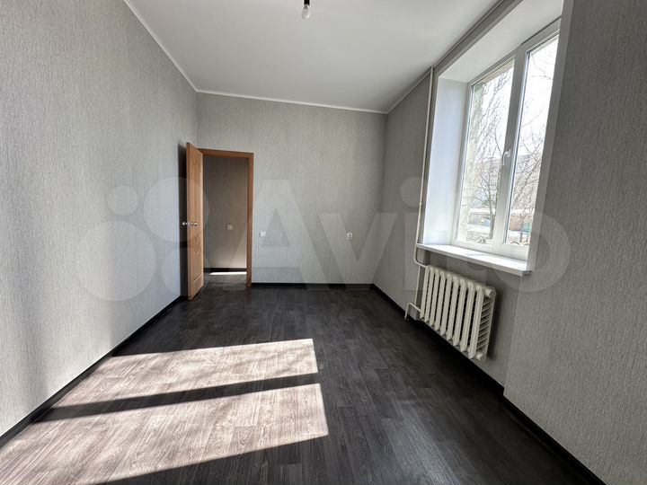 2-к. квартира, 40 м², 1/5 эт.