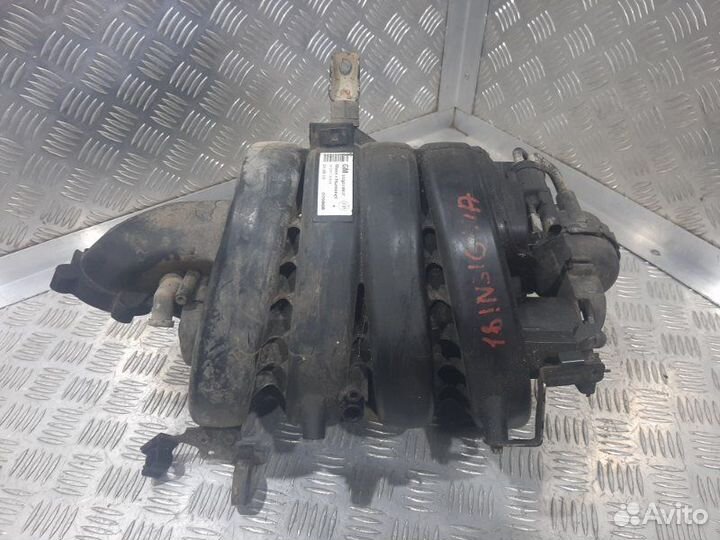 Коллектор впускной Opel Insignia A A18XER 2010