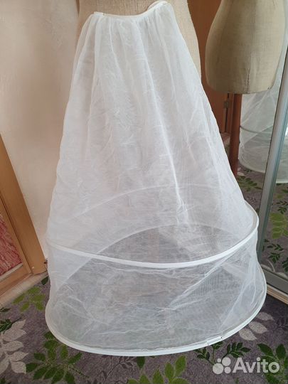 Кринолин подъюбник