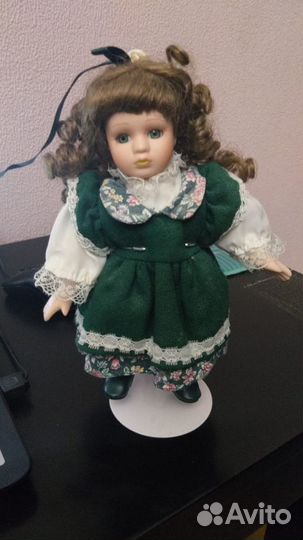 Кукла фарфоровая коллекционная