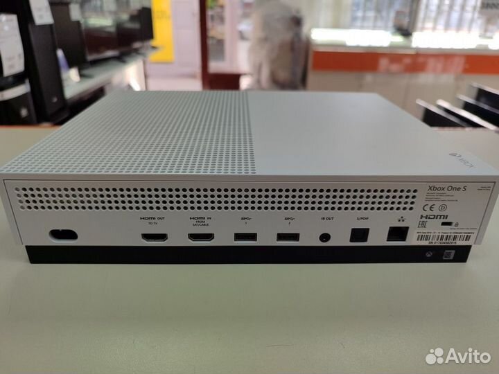 Игровая приставка Xbox One S 1TB(елц)