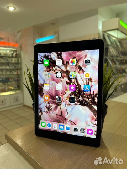 Apple iPad 2018 32Gb Wi-fi+Cell