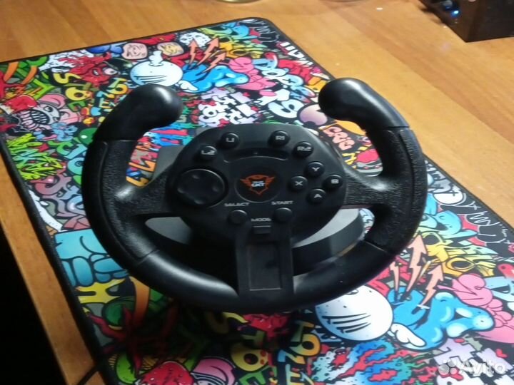 Руль с педалями