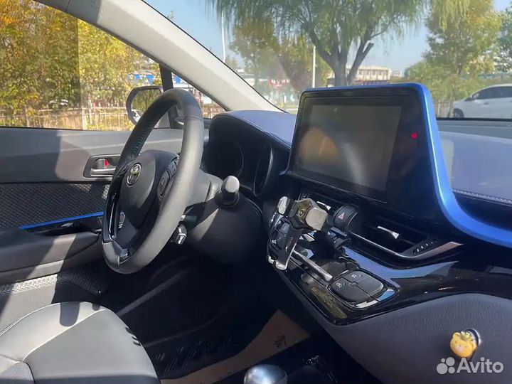 Toyota C-HR 2.0 CVT, 2021, 27 000 км