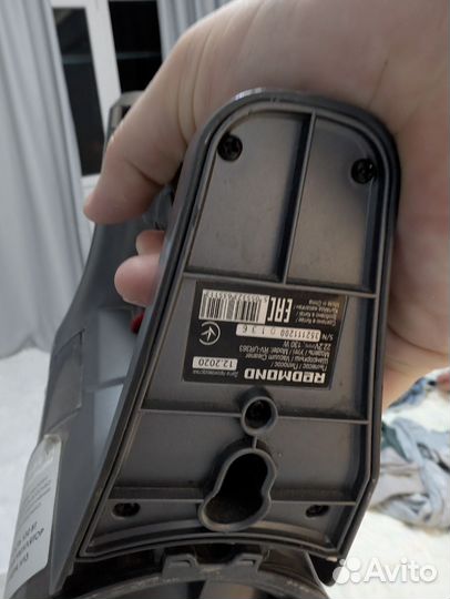 Беспроводной пылесос Redmond