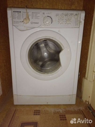 Стиральная машина indesit