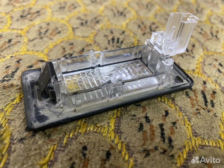 Плафон подсветки номера VAG