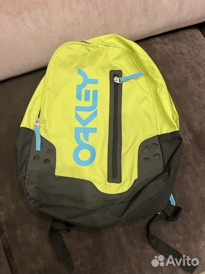Сноубордический рюкзак oakley