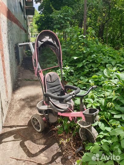 Детский велосипед с ручкой