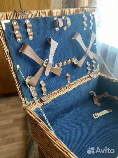 Чемодан для пикника