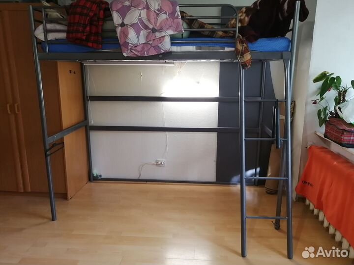 Кровать чердак икея свэрта+матрас, б/у 3 года