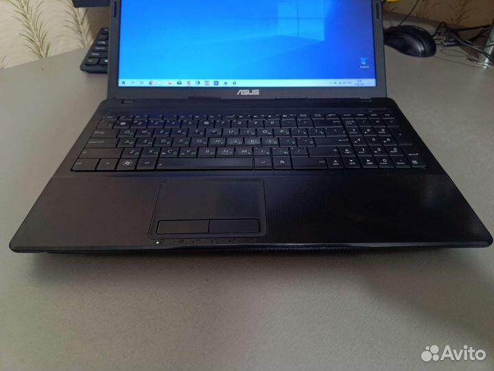 Asus: 15,6, core i3, HD 3000, 8gb, Ssd+hdd