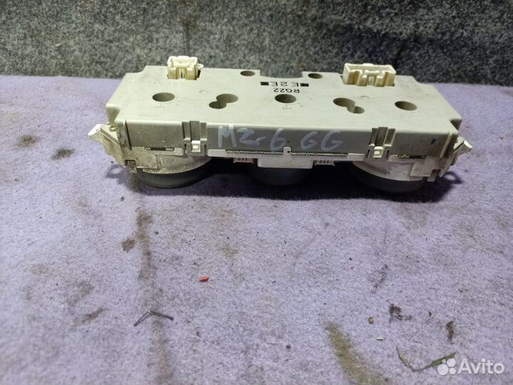 Блок управления климат-контролем Mazda 6 GG 2006