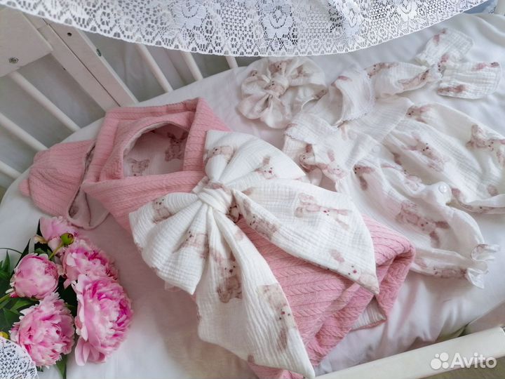 Комплект на выписку для девочки лето