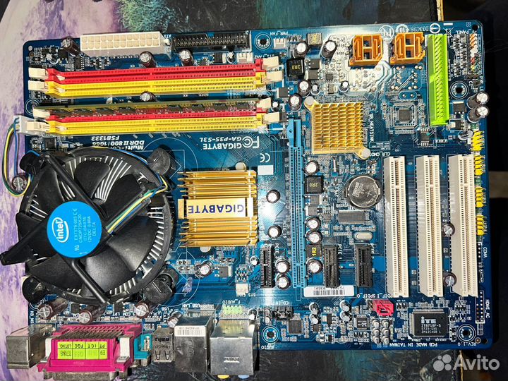 Материнская плата 775