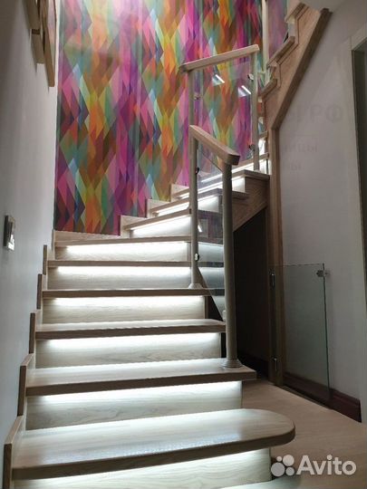 Деревянная лестница лестница