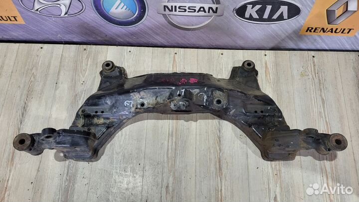 Подрамник Балка подмоторная Nissan primera P12