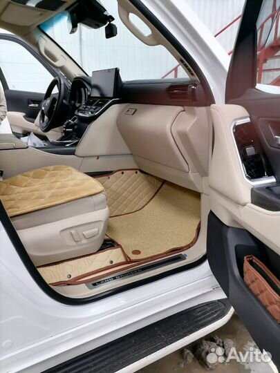 Автоковрики люкс из экокожи на Toyota Vitz