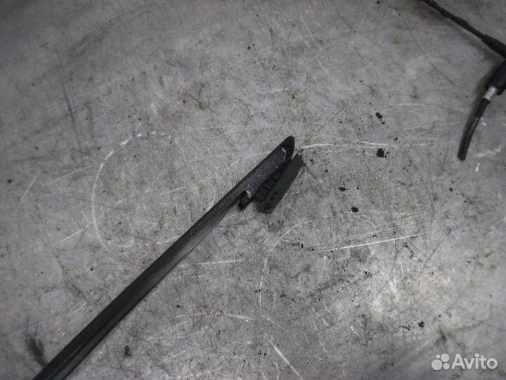 Поводок дворника передний левый Peugeot 307 TU5JP4