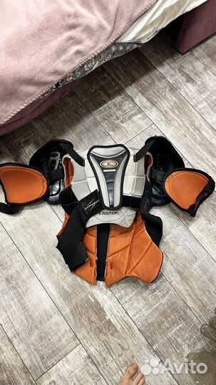 Нагрудник easten